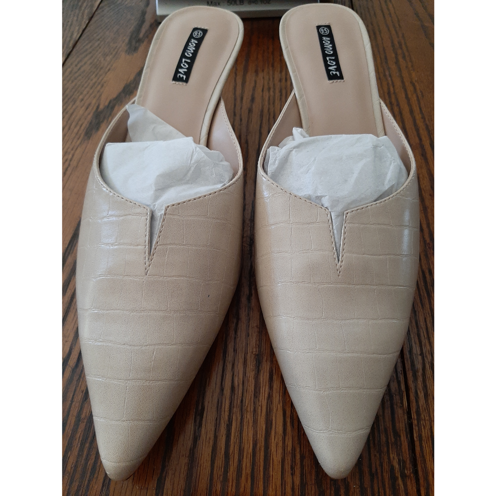 New Size 9.5 Tan/Beige Aomo Love Slip On Shoes Mules Casual Dress